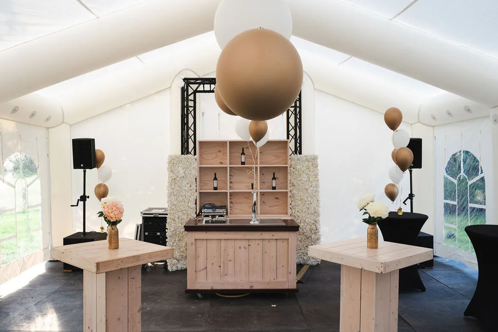 Aangeklede opblaasbare partytent van Partytent & Zo